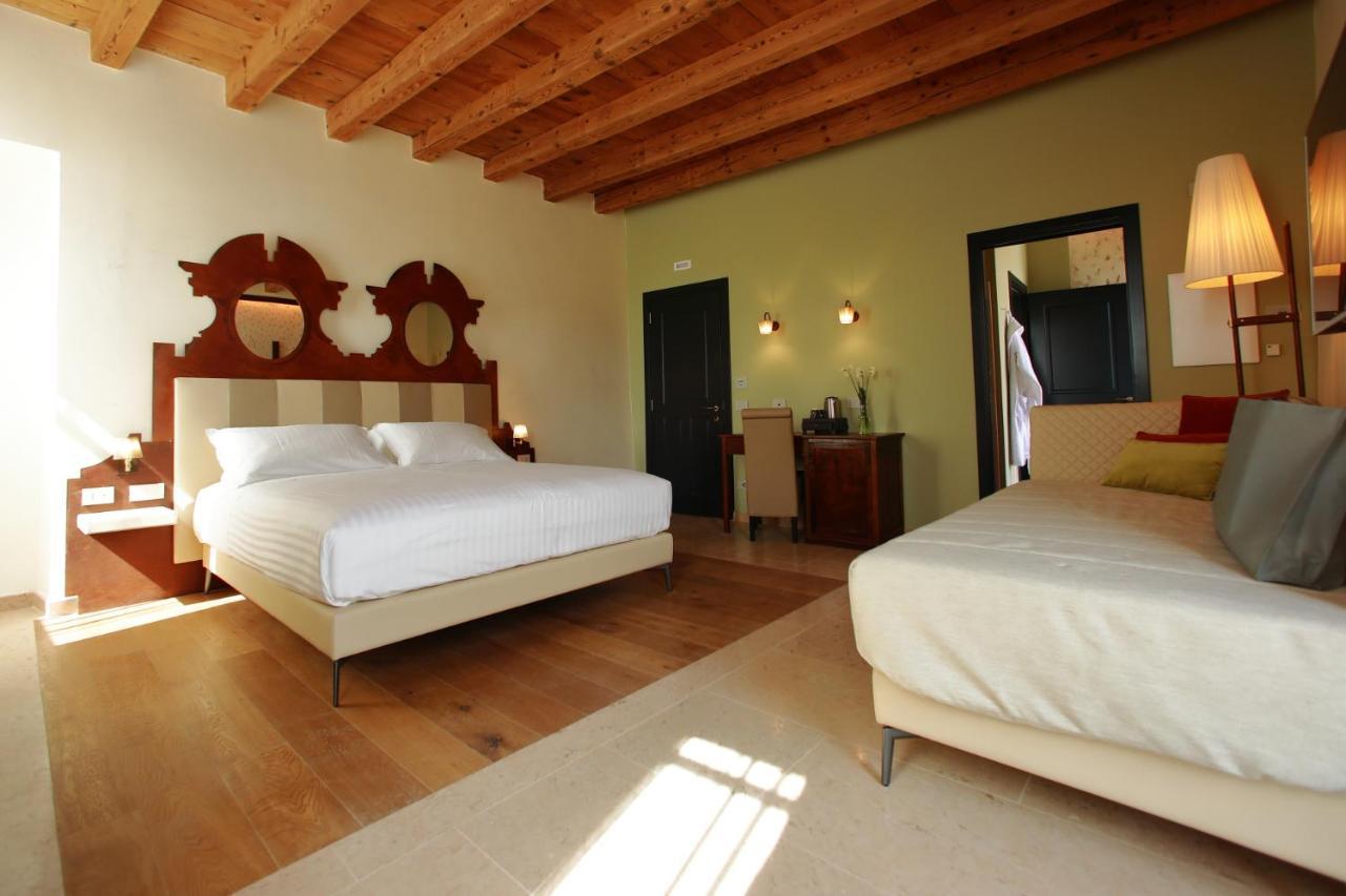 Hotel Corte Regia Relais & 4*