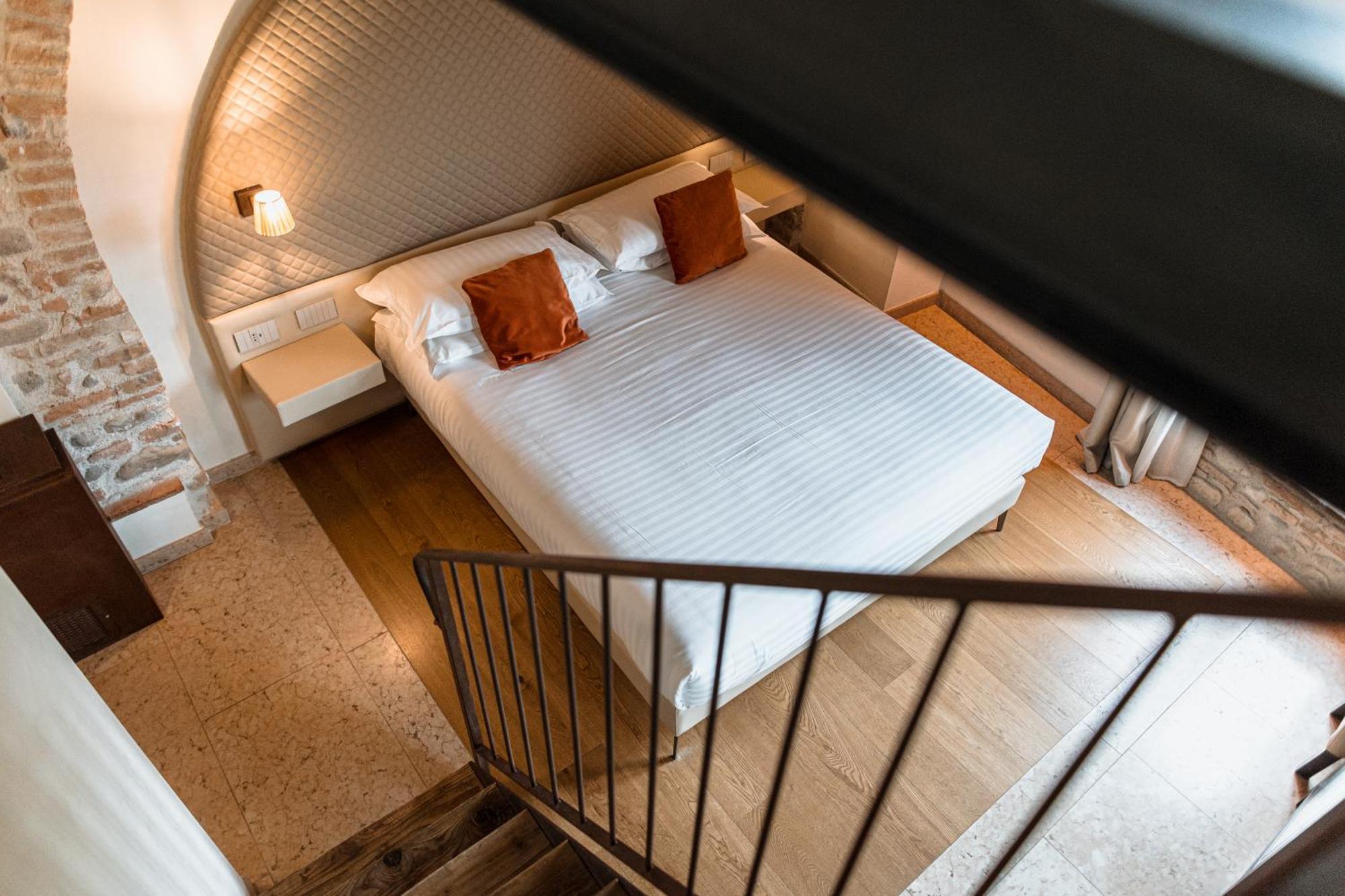 Hotel Corte Regia Relais & 4*